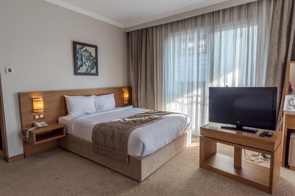 Hotel Almina Park Duzce Zewnętrze zdjęcie